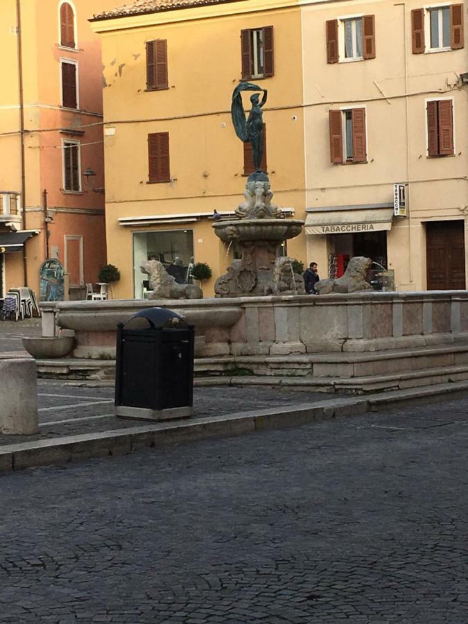 Apartamento Res. Centro Storico Fano Exterior foto