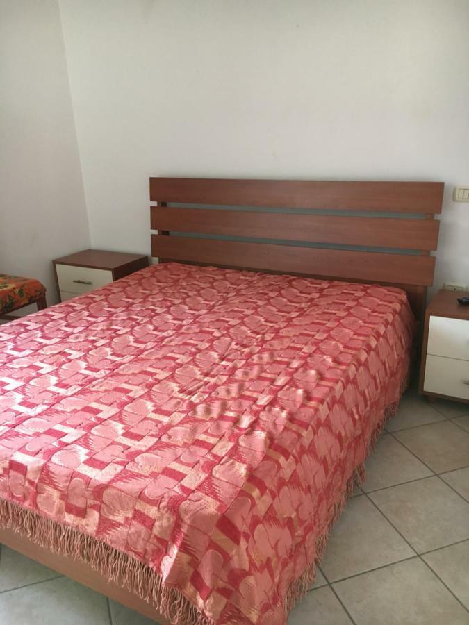 Apartamento Res. Centro Storico Fano Exterior foto