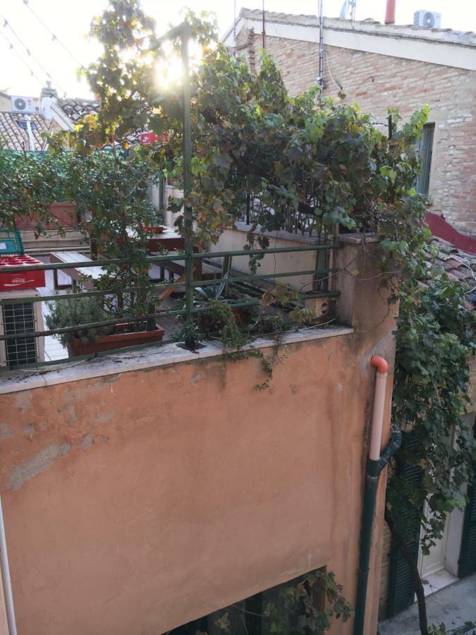 Apartamento Res. Centro Storico Fano Exterior foto